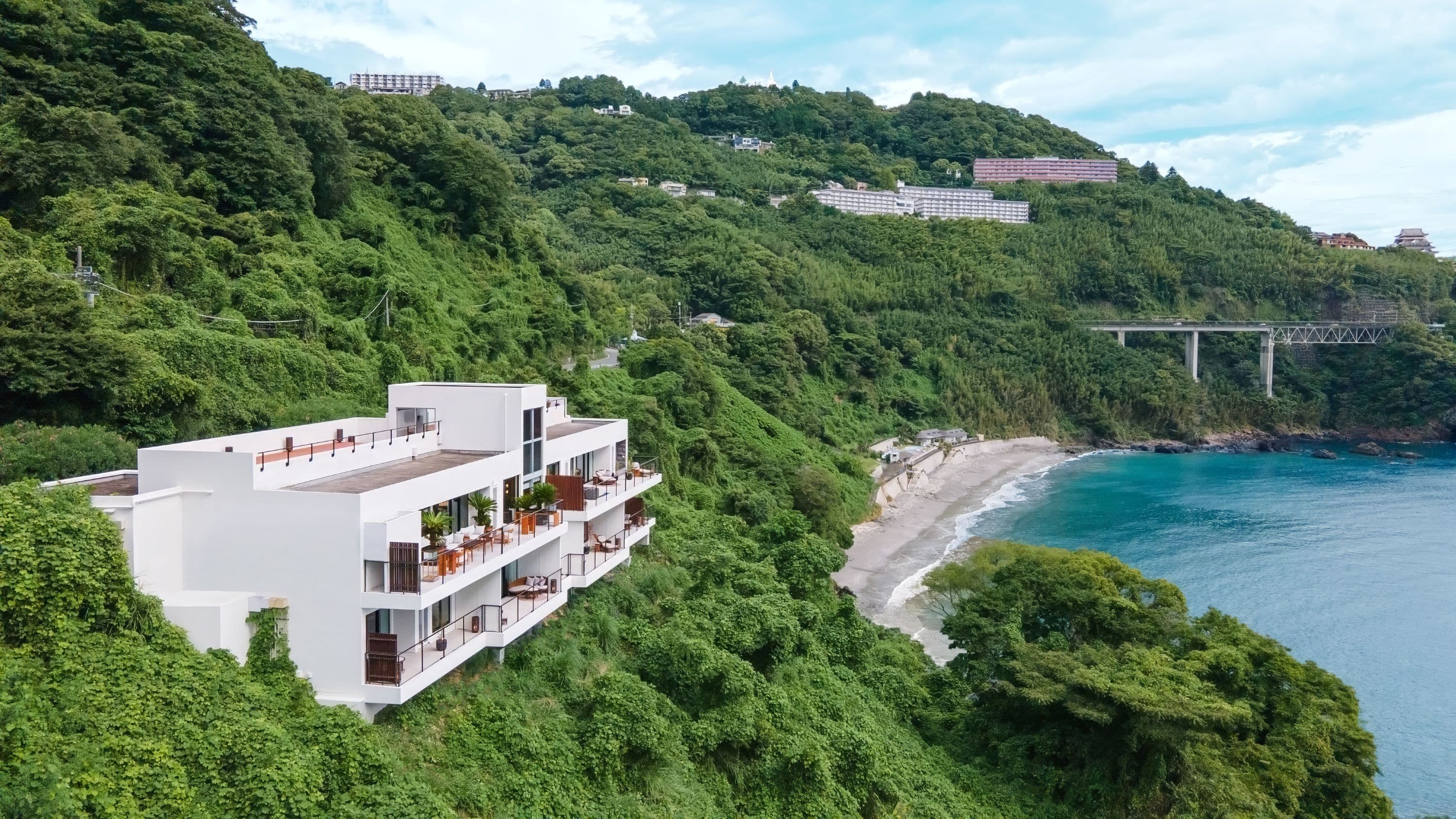 ＵＭＩＴＯ　ＡＴＡＭＩ　ＨＯＮＴＥＩ（旧：ＵＭＩＴＯ　ＶＯＹＡＧＥ　ＡＴＡＭＩ）